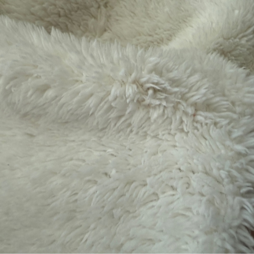 Cozy White Fleece Jacket Size S (fits M) - Picture 6 of 7